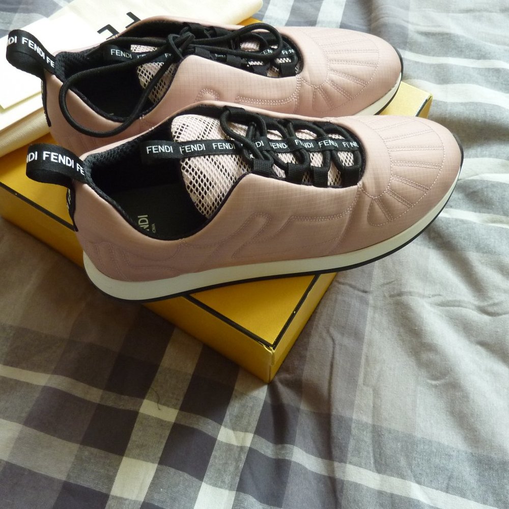 FENDI Ffreedom Stretch Lace-up Logo Sneakers, 8B